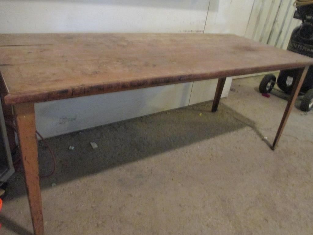 Awesome Metal Based School Shop Table