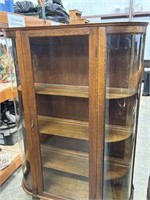 Beautiful 5’ Rounded Glass Door China Cabinet
