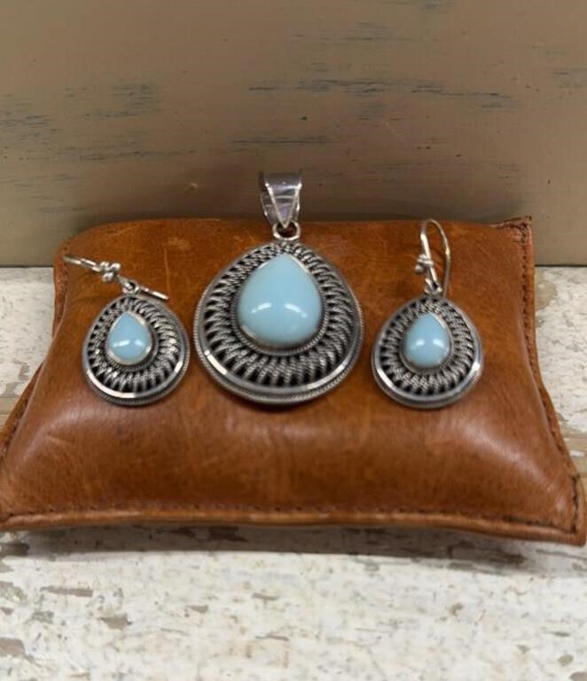 925 Sterling Silver Pendant and Earring set with