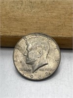 1968 Kennedy Half Dollar 40% Silver 60% Copper 50C