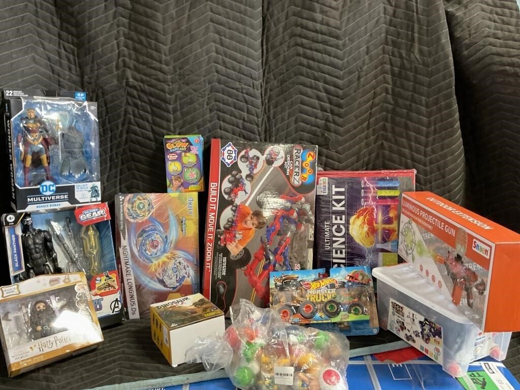 1 LOT (2 BOXES) INCLUDING MARIO AND DC FIGURINE,
