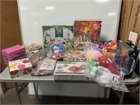 1 LOT (1 BOX OF ASSORTED TOYS):  20 PIECE BALL