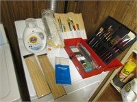 artist paint brushes & items