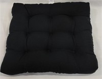 P2249  Mainstays Chair Cushion Rich Black 15.5