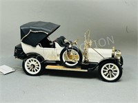 1912 Packard Victorian Franklin Mint car