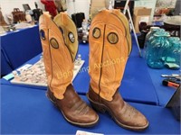 PAIR OF D BAR M WESTERN BOOTS