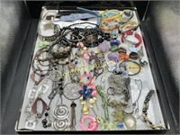 VARIOUS PIECES OF COSTUME JEWELRY AND WATCH BANDS