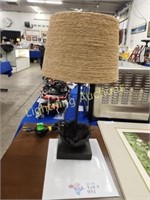 DECORATIVE BLACK METAL FLOWER TABLE LAMP