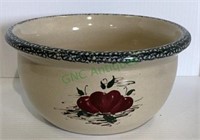 8 inch glazed ceramic mixing bowl with apple