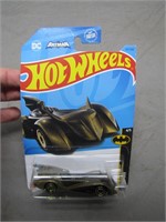 NIB Hot Wheels Limited Ed. Batmobile Collector Car