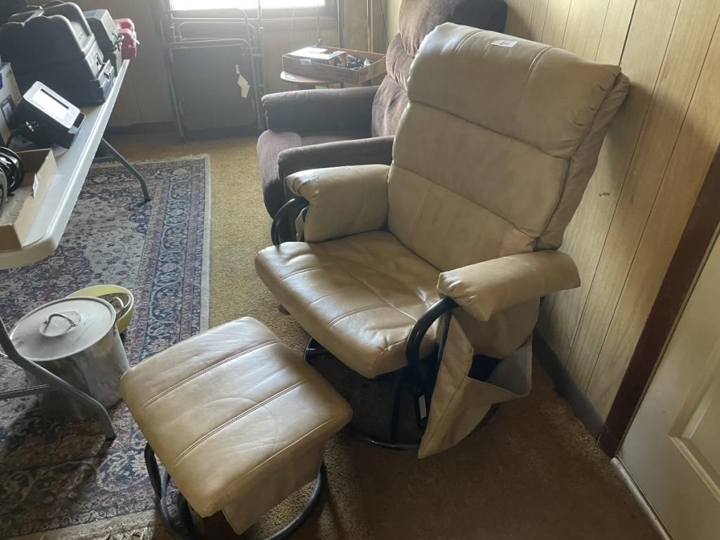 ROCKING CHAIR AND OTTOMAN