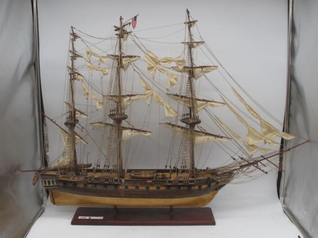 CUTTY SARK 1889 LARGE SHIP MODEL 40 IN LONG NICE