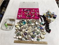 Craft lot w/seashells