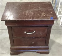 Wood night stand-22 x 16 x 24
Scratches, missing