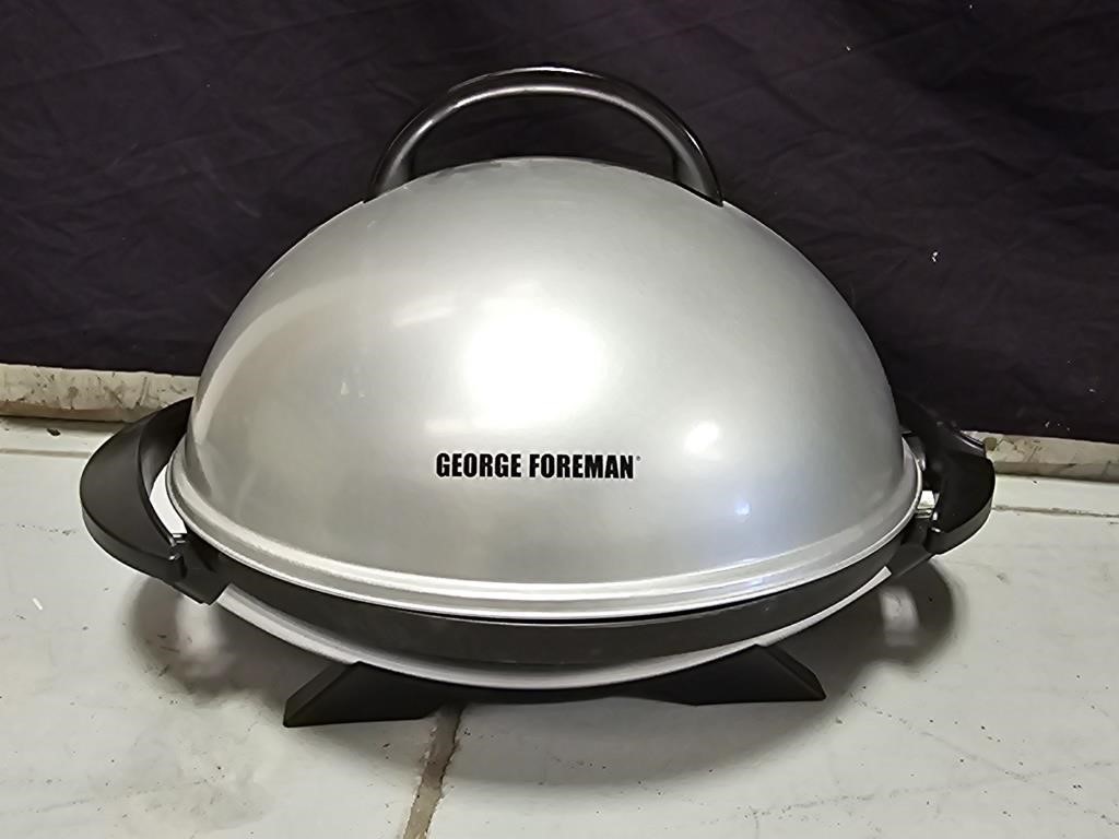 George Foreman Electric Grill
22×13×18" -