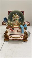 Cinderella snow globe with drawers and wind up