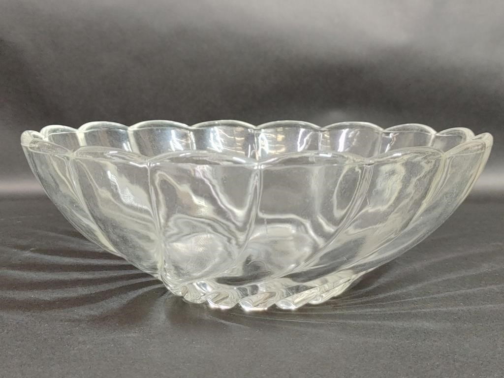 Hazel Atlas Clear Glass Spiral Design Bowl
