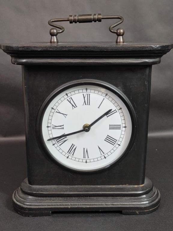 Black Wood Battery Operated Mantle Clock