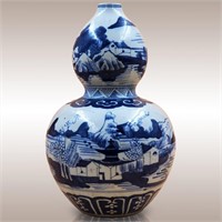 Chinese Blue and White Gourd Vase Converted to Lam