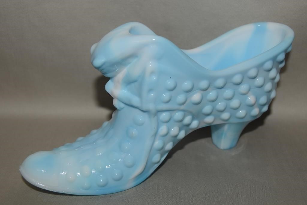 Vtg Fenton Blue Slag Hobnail Art Glass Cat Slipper