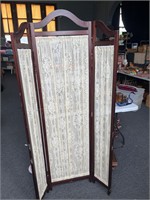 Lace and wood trifold screen