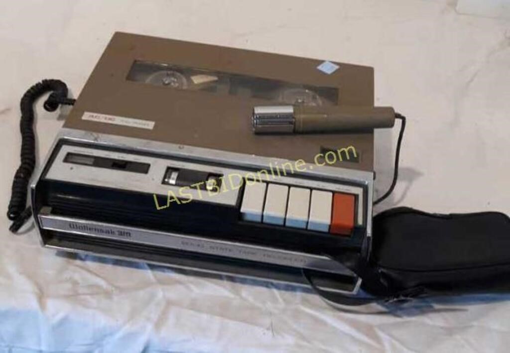 Vintage Wollensak 3M Tape Recorder
