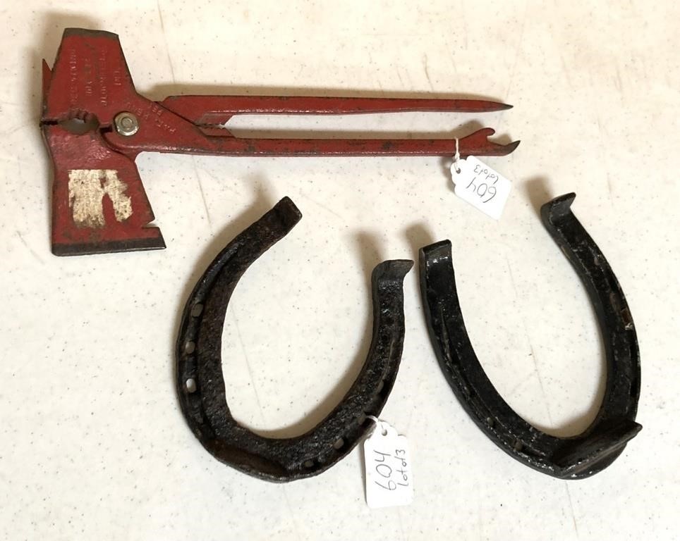 RED VIKING combination fencing tool & 2 horseshoes
