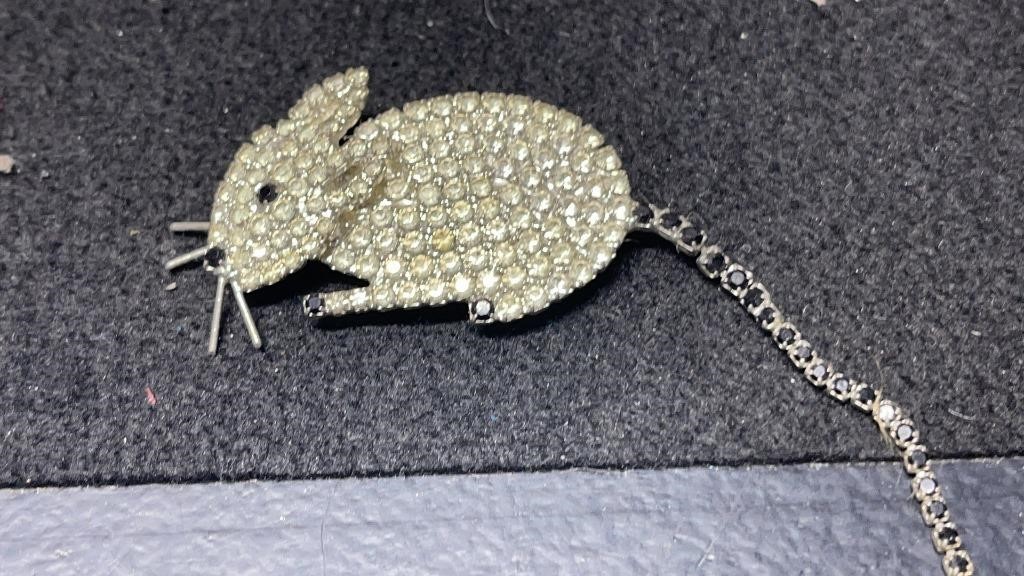 Vintage Mouse Brooch