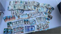 Over 700 vintage baseball cards loaded with Hall o