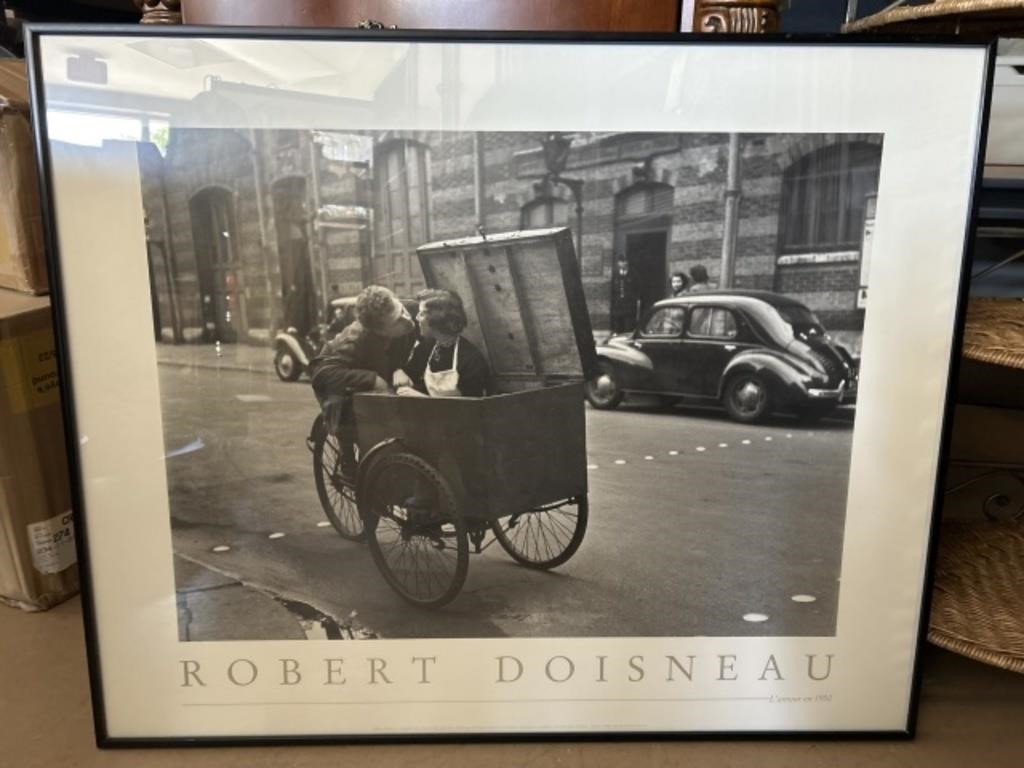 Robert Doineau Framed Art Poster “L’amour en 1950"