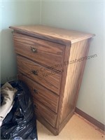 4 drawer dresser, 40 inches tall 26 inches wide