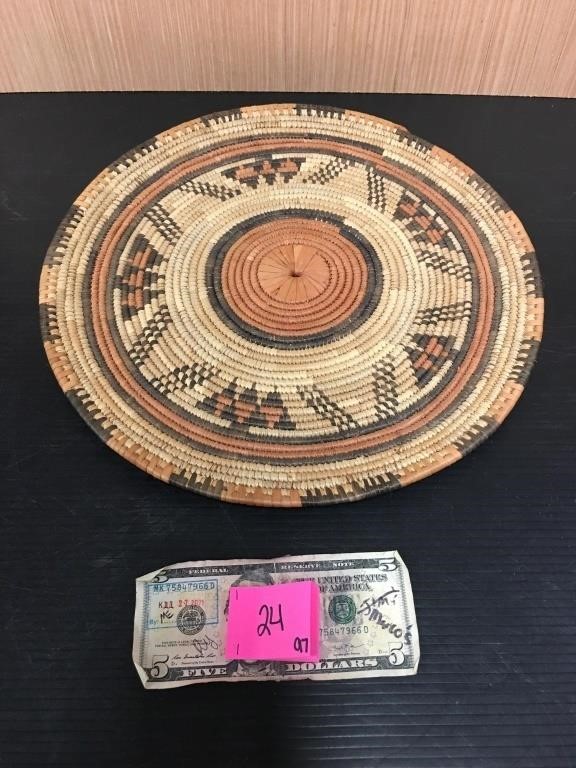 Native American 14'' Flat Basket Table Top