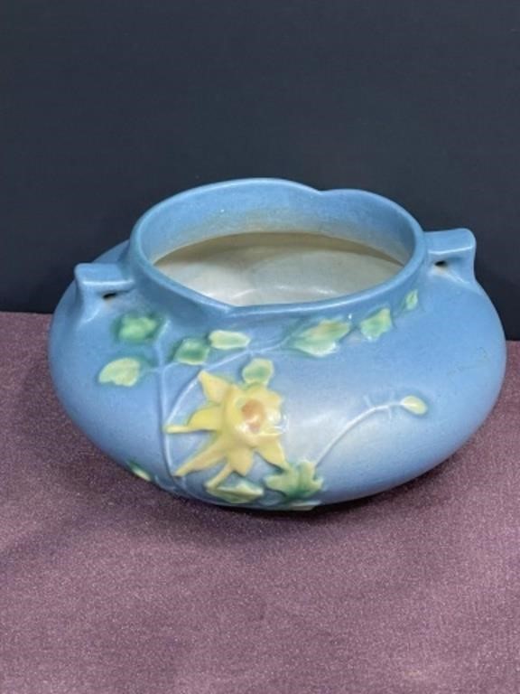 Roseville Blue Pottery planter 655-3