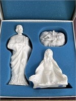 Boehm nativity figurine Jesus Mary Joseph