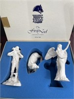Boehm nativity figurine DIVINE VIGIL ANGEL