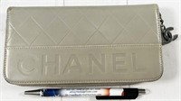 Chanel leather zip-around wallet in gray, 3rd