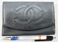 Chanel CC logo caviar skin leather wallet in