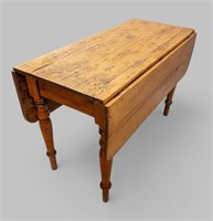 EARLY 20th CENTURY PINE DROP LEAF TABLE