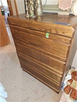 CHEST OF DRAWERS (NEEDS MOVER)
