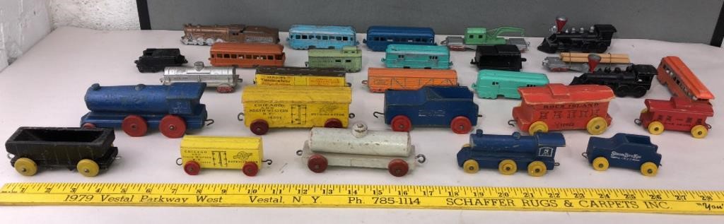 Lot of Vintage Toy Train Cars