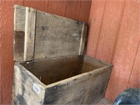 Wood Box w/Lid, 33x15x16"T