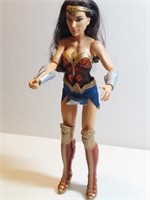 12" Wonderwoman Action Figure Full Costume.