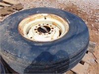 9.5L-15 tire and rim