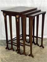 NEST OF TABLES - 4439