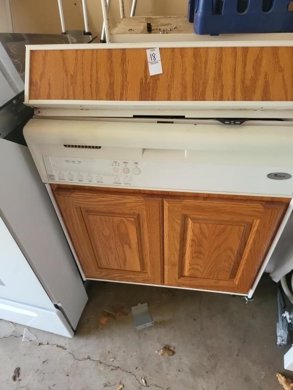 Whirlpool  dish washer not tested 24in. X24in.