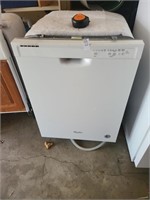 Whirlpool  dish washer not tested 24in x 24in.