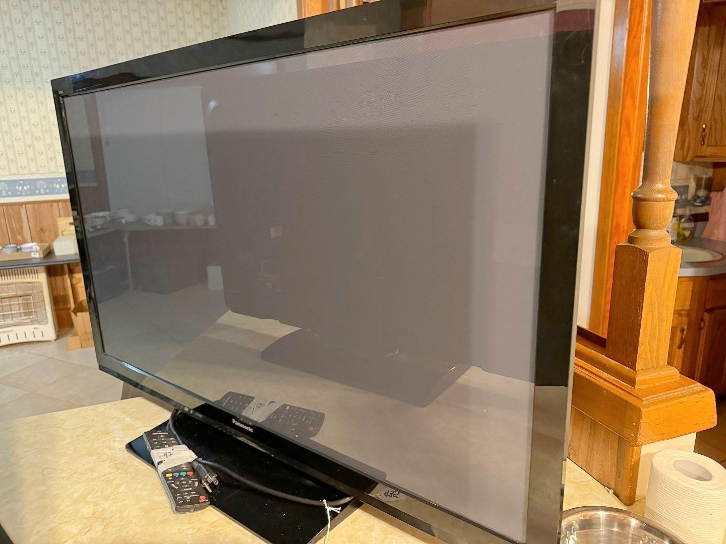 42" Panasonic tv w/ remote- not smart tv-works