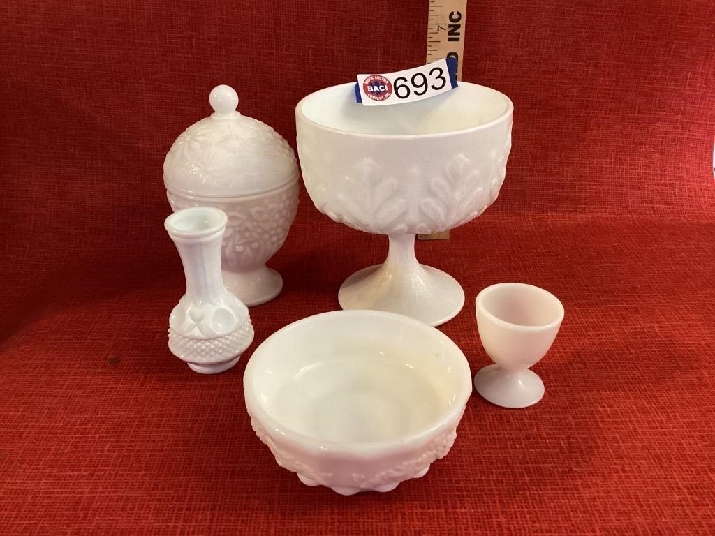 5 pieces white glass, candy dish etc