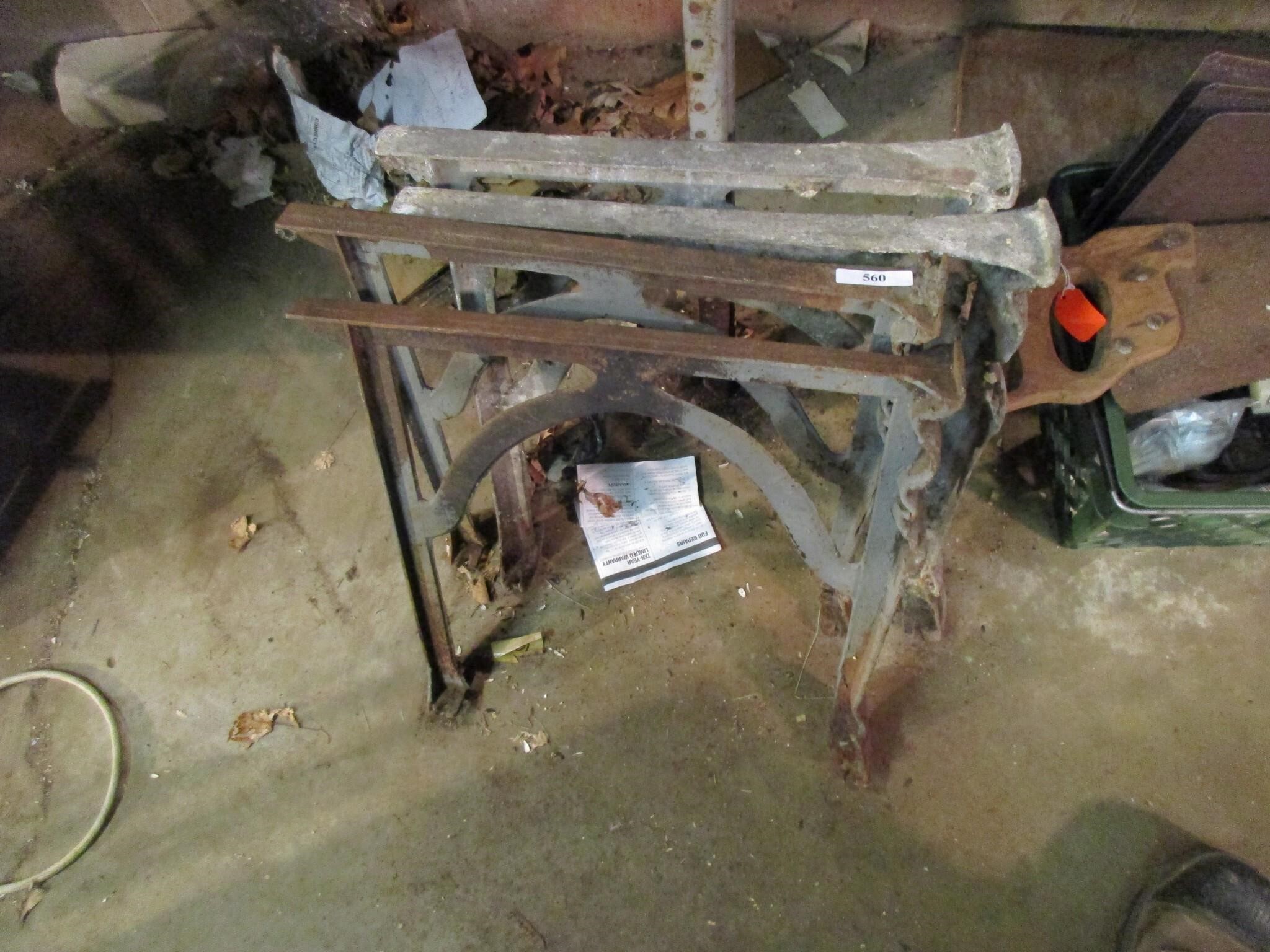 4 Cast iron table legs