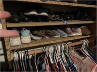 LOT OF SHOES & SLIPPERS MOSTLY SIZE 6.5-7.5